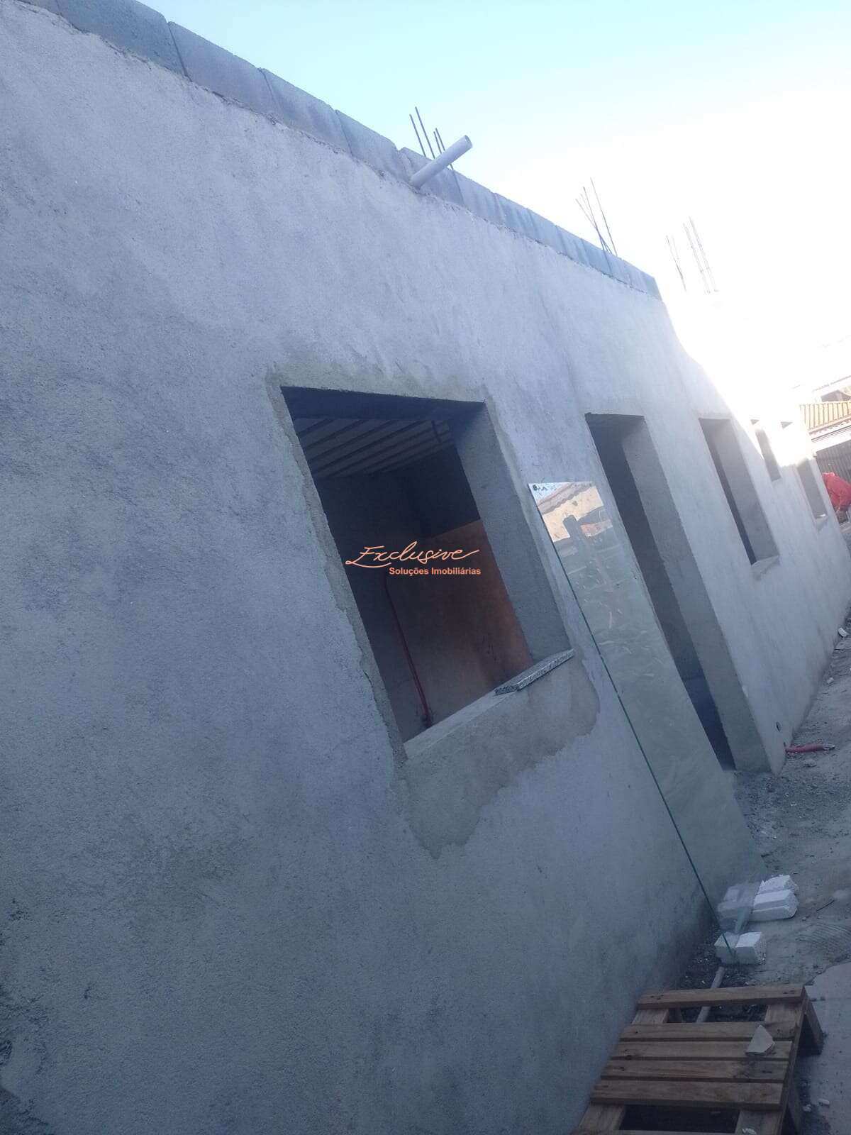 Casa à Venda – Suzano, Jardim Leblon - Cristina Cavalcanti