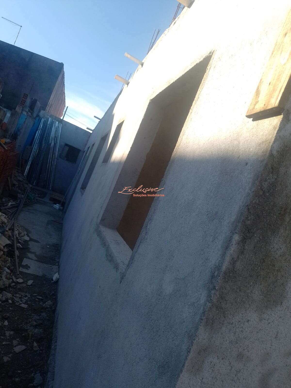 Casa à Venda – Suzano, Jardim Leblon - Cristina Cavalcanti