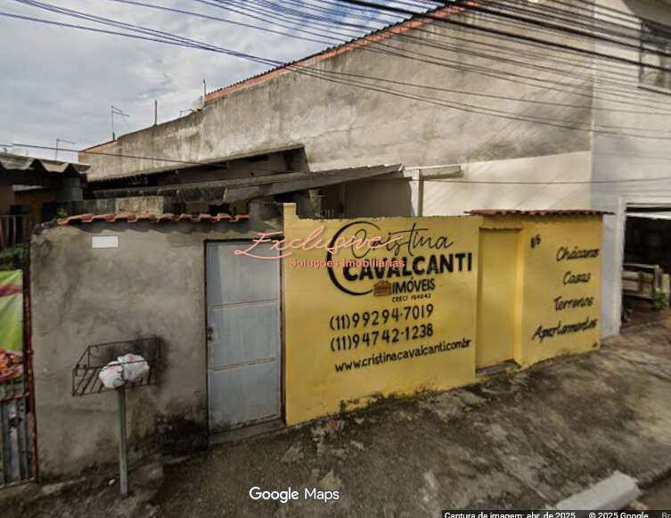 Casa com Excelente Localização em Ferraz de Vasconcelos – Em Frente ao Parque | 2 Dormitórios + Garagem - Cristina Cavalcanti