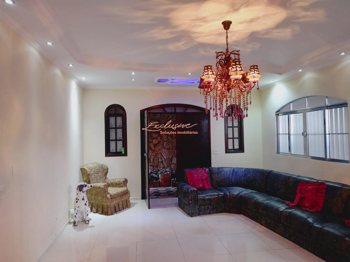 Casa - Fonte Aurea, Poá - Cristina Cavalcanti