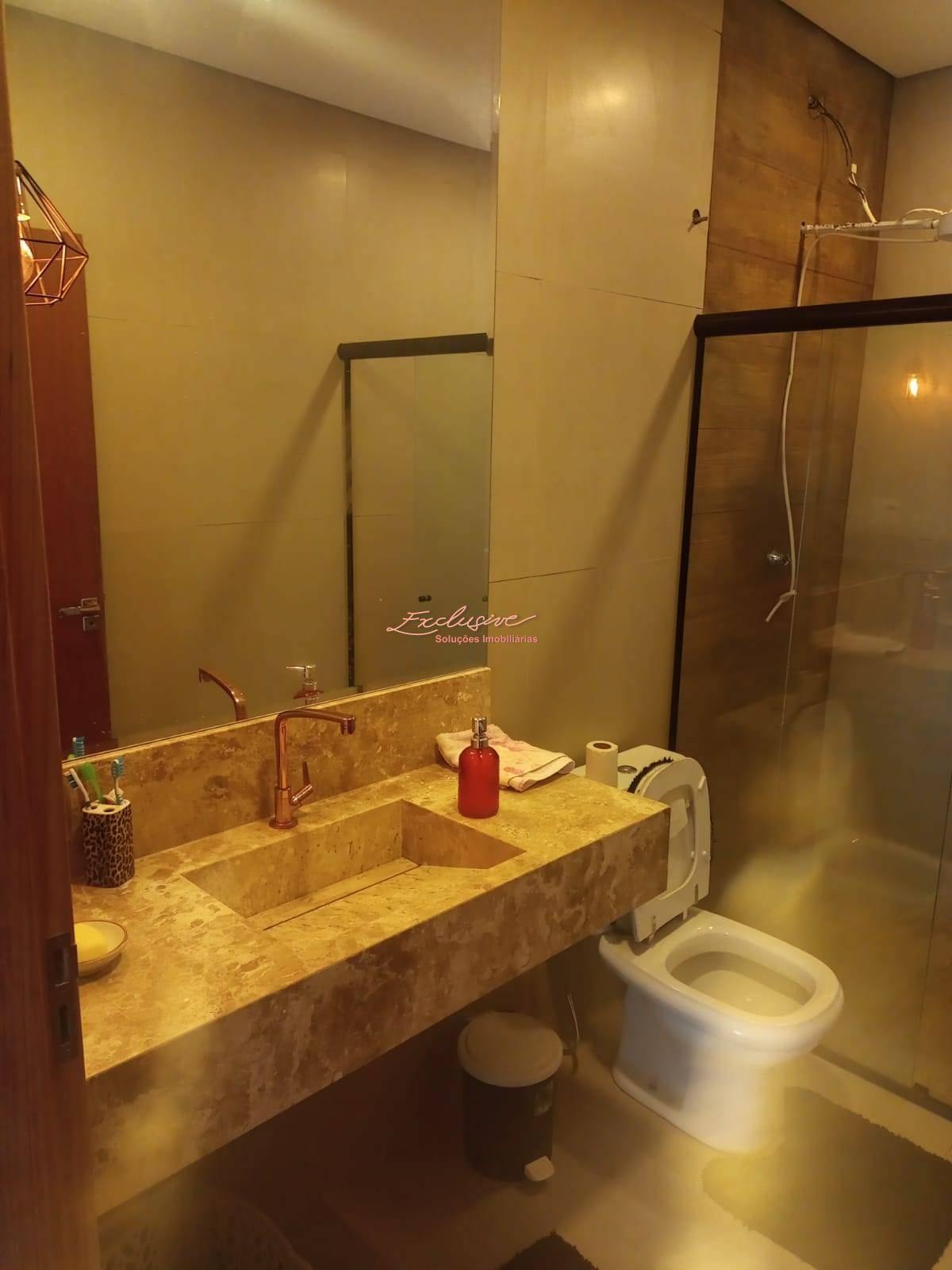 Chácara - Biritiba Mirim - SP - Frente para Represa - Cristina Cavalcanti