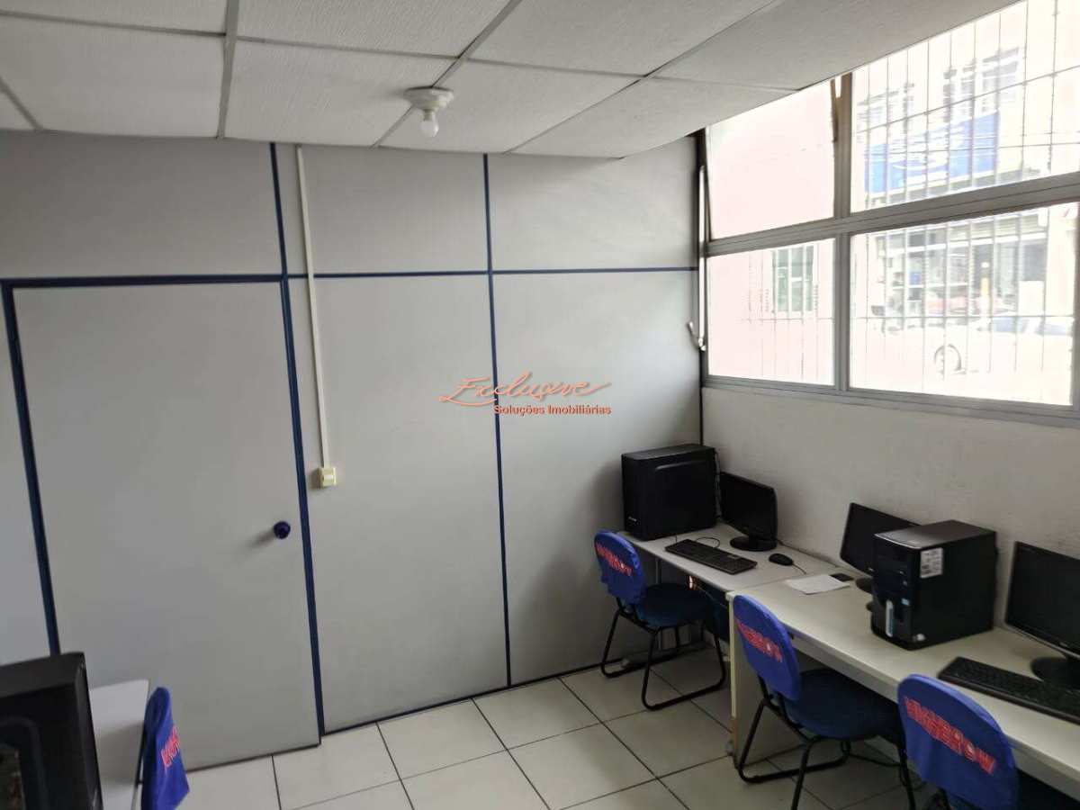 Galpão com Salas – Centro de Poá - Cristina Cavalcanti