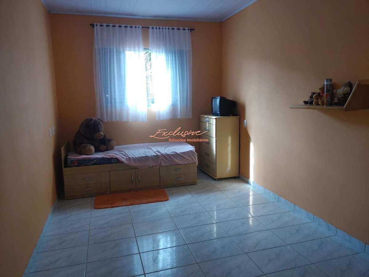 Linda chácara – 1.000 m² – Salesópolis (Bairro do Aterrado) - Cristina Cavalcanti