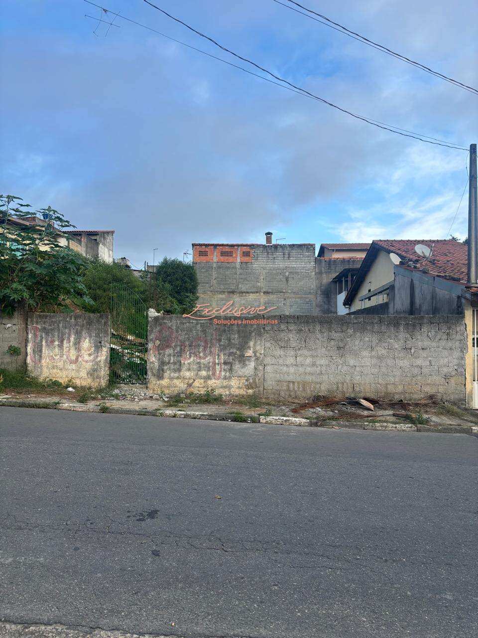 Terreno à Venda – Jardim América, Poá/SP - Cristina Cavalcanti